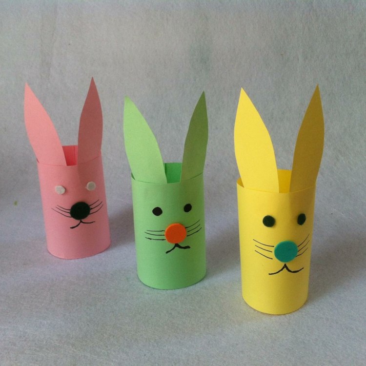 Påskhantverk med barn kaniner färgstark idé enkel
