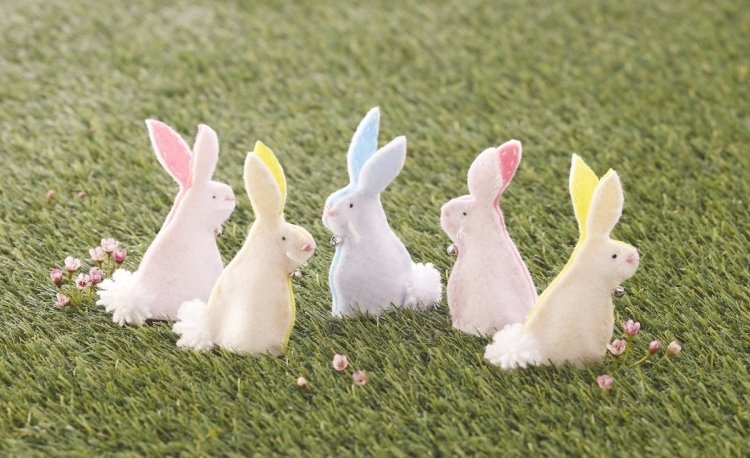 Påsk-dekorationer-pyssel-med-barn-finger-marionett-påsk-kaniner