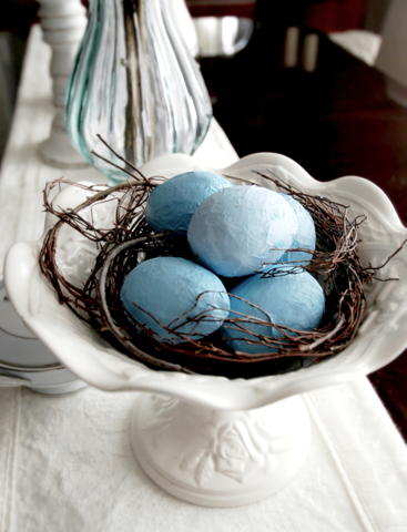 Gör påskägg själv dekorera blått