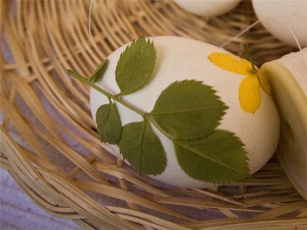 torkade blommor klibbar på olika lökskal efter smak