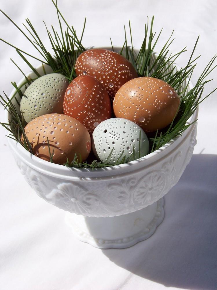 Gravering av påskägg, perforering av kyckling-ägg-färg-hål-mönster