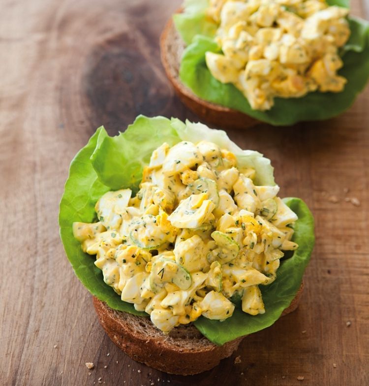 Återvinn påskägg -recept-ägg-salladsbröd