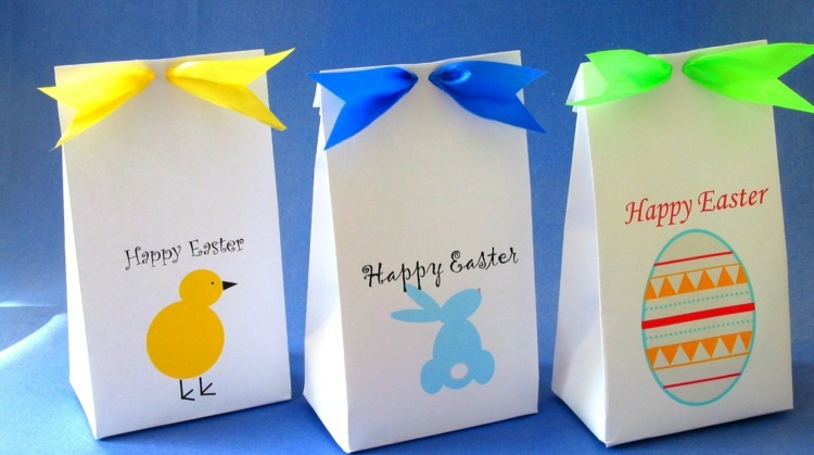 förpackning-påsk-presenter-påsar-påskmotiv-kycklingar-påsk-kanin-påsk-ägg-öglor