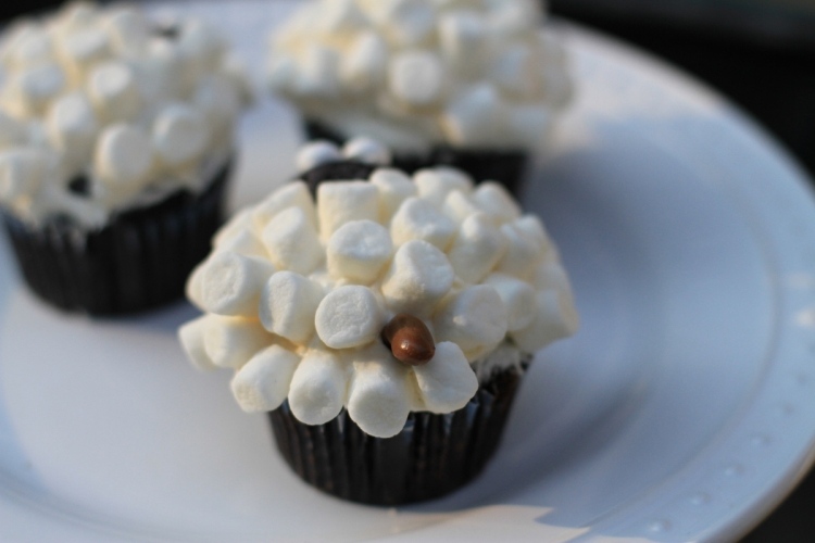 Påsk-muffins-baka-recept-får-mini-marshmallows