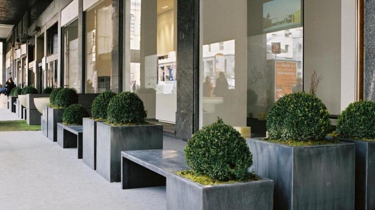 lounge-möbler-utomhus-tillbehör-design-bänk-planter-zink