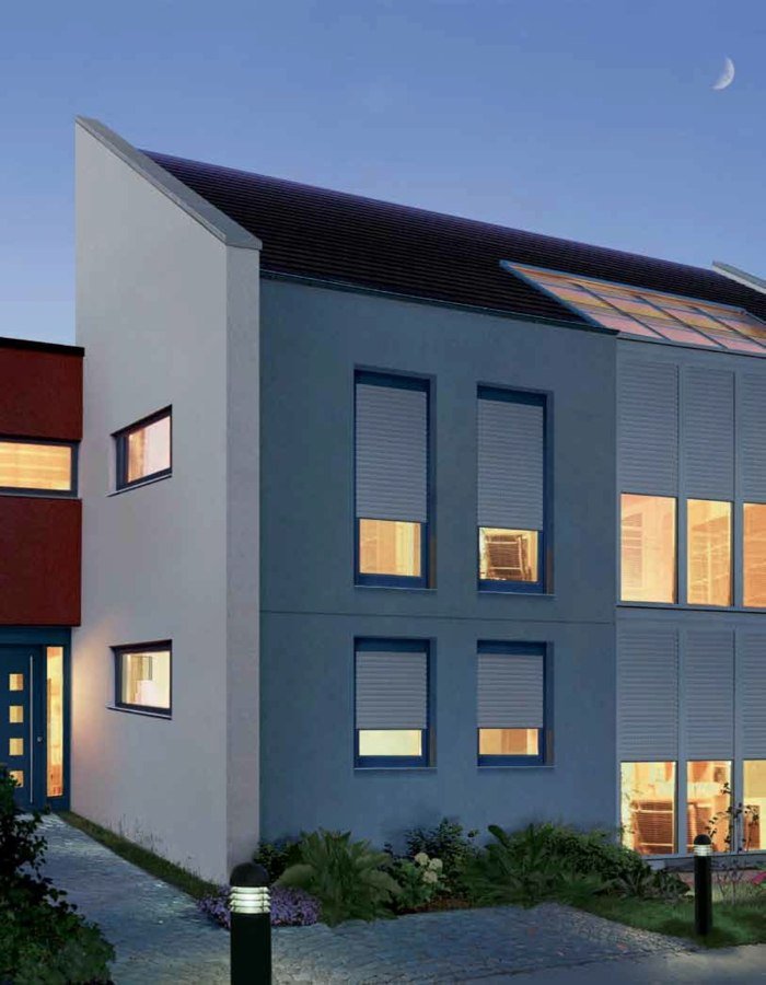 bostadshus solskydd persienner utomhus fönster design