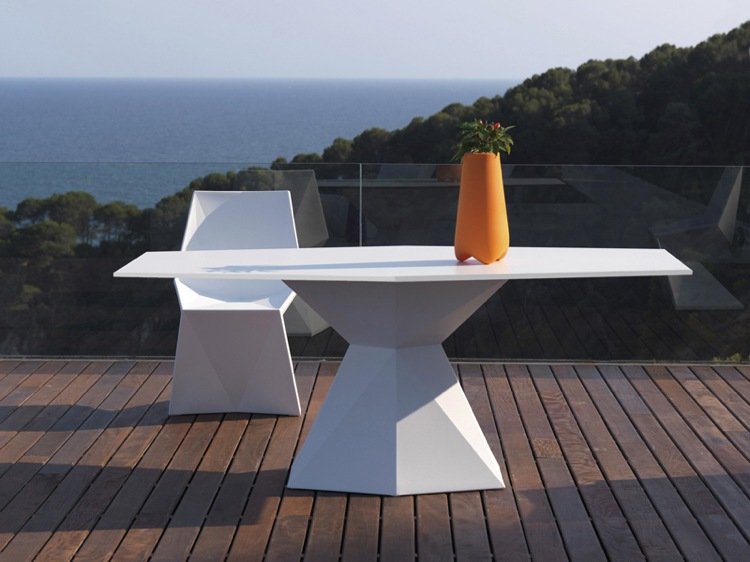 utomhus-bord-trädgård-bord-design-extravagant-vertex-design
