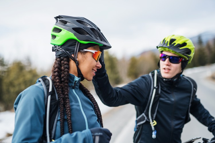 Utomhusträning i vintersportkläder tips