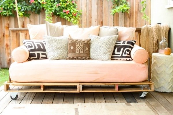 Bygg din egen pallmöbel soffa trädgård bas