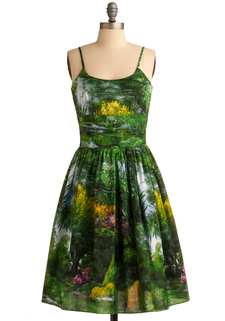 pantone-färg-grön-2017-naturinspirerad-tryck-klänning