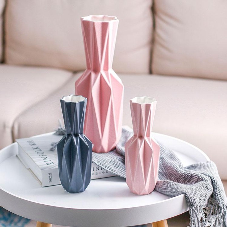 pantone färger vaser origami motiv