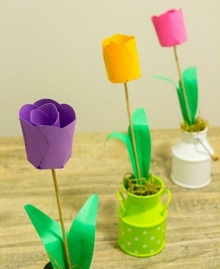 tinker pappersblommor med barn tulpan-vår-blommor-konstruktion pappers-hink