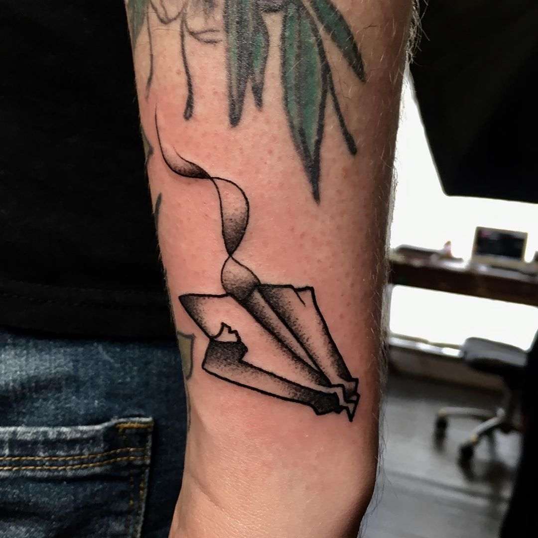 Paper Airplane Tattoo Men Betydelse Underarm