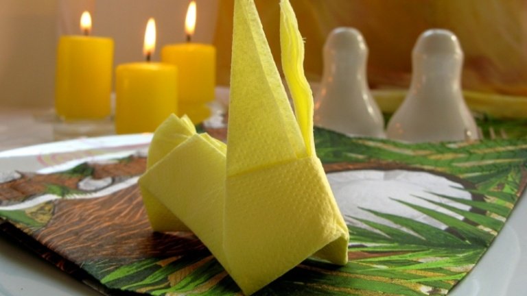 vik papper servetter påskhare kanin gul påsk dekoration bord