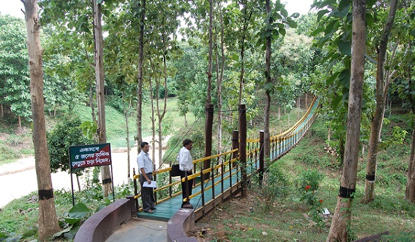 puistot Tripurassa