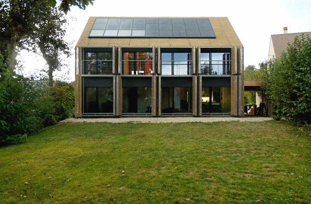 energibesparande hus bostadsstruktur arkitektur fönsterluckor solenergi vintern