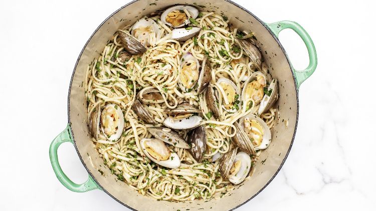 pastasås recept vegetariskt med kött som förbereder läckra receptidéer italienska pastarätter linguine musslor