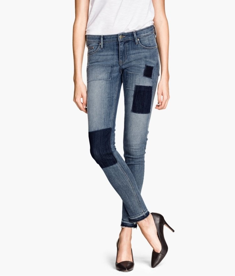 lapptäcke-gjort-lätt-jeans-byxor-mode-trend-skor-svart-spetsiga klackar