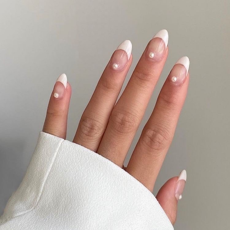 French Nails Nail Design Nail Trends 2021 Pearl Tips Nails