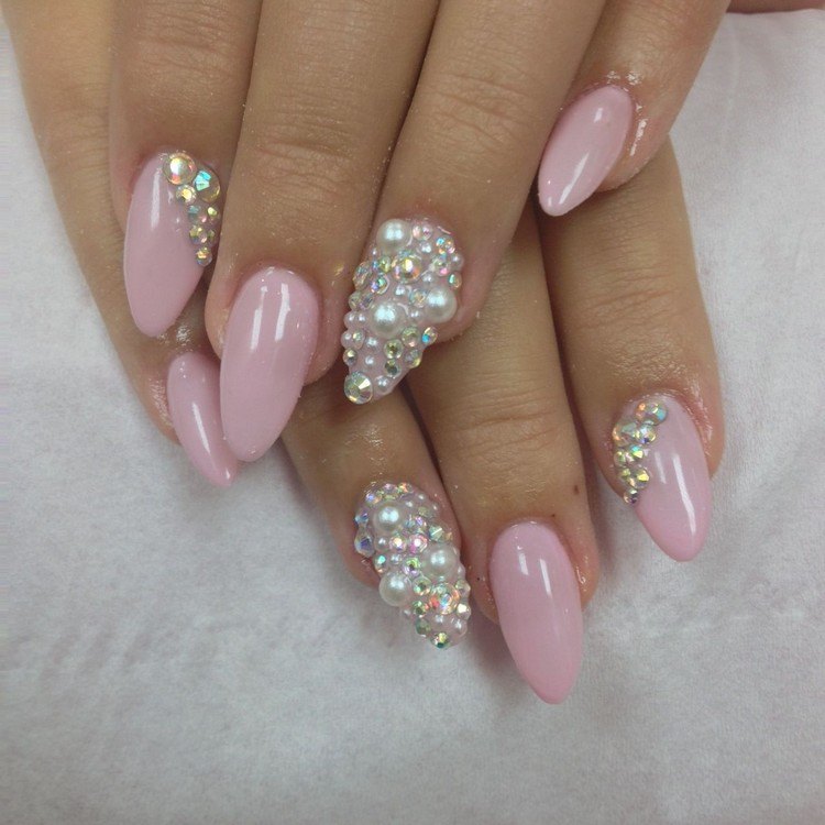Pearl Nails gel naglar rosa korta nageltrender 2021
