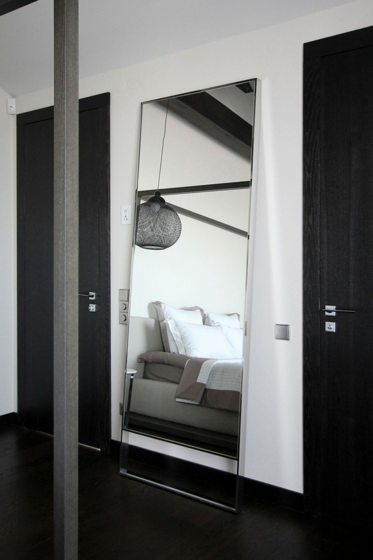 spegel sovrum design dörrar mörk penthouse idé