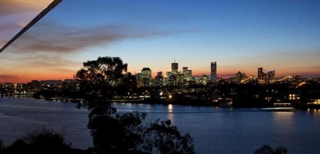 Takvåning taket brisbane river australiens skyline nattvy