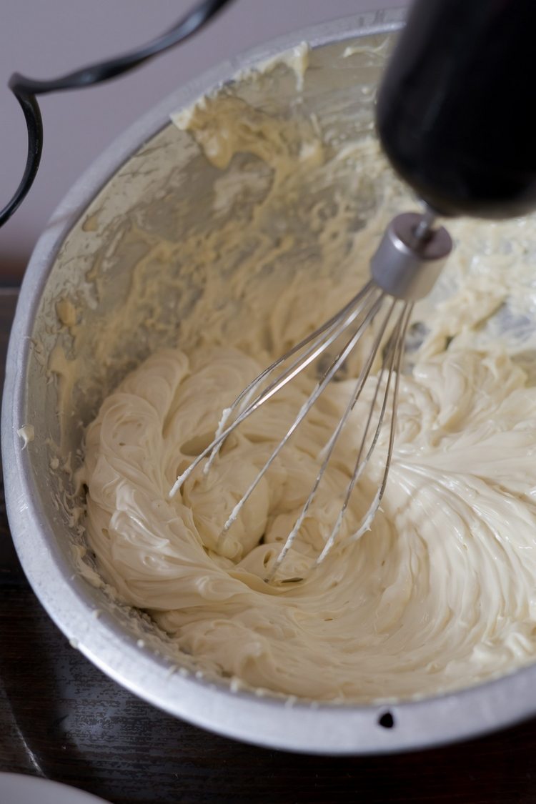 smörkrämmixer med visp