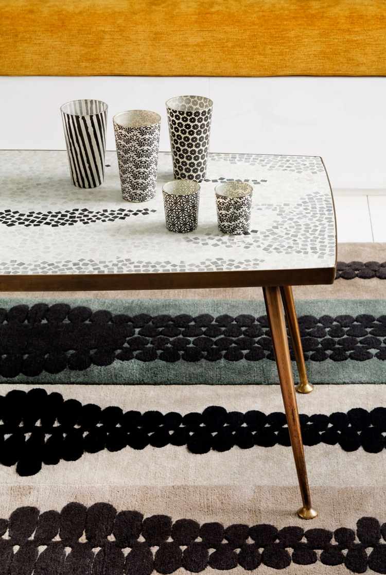 färg-accenter-interiör-modern-matta-svart-vit-sidobord