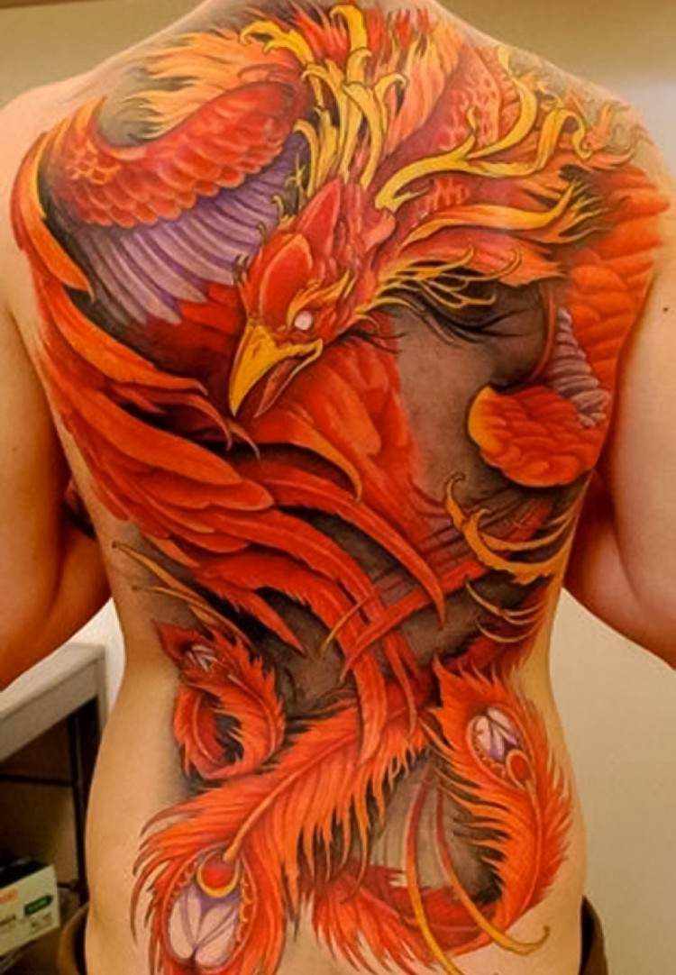 phoenix tatuering designer tatueringar eld fågel mytologi orange röd rygg placering