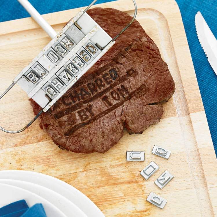 Picknickrecept-tillbehör-märkesjärn-märkning-järn-grillat kött-bokstäver-biff-anpassa