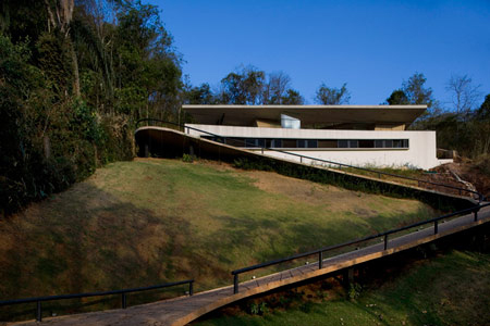 modern minimalistisk arkitektur - ett hus i Brasilien