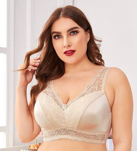 Plus Size Lace Bra -rintaliivit