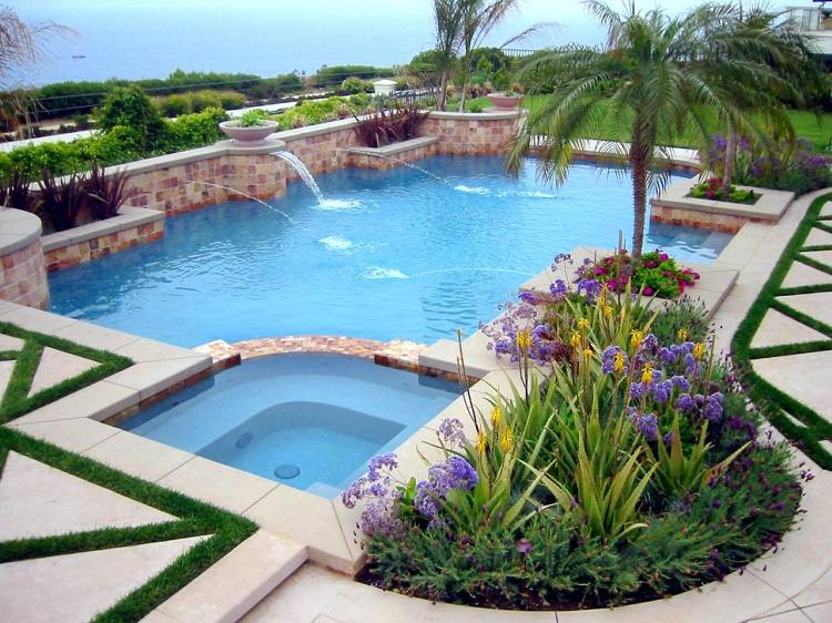 Pool-trädgård-exotisk-växt-bubbelpool-palmer-exotiska-växter