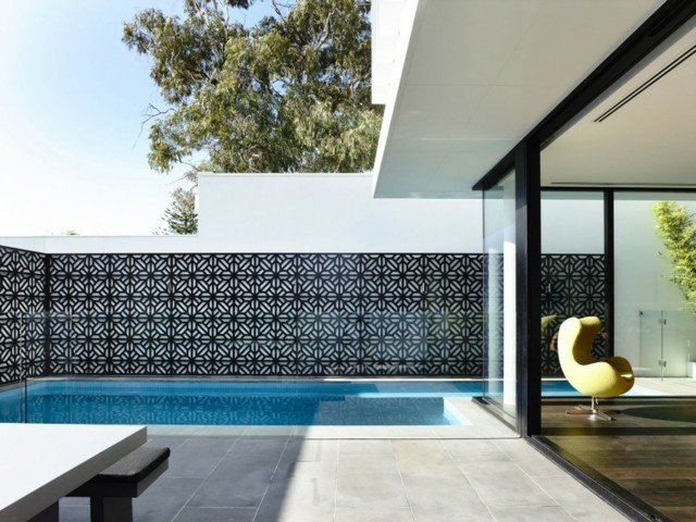 Glasfronter metall staket familjehem