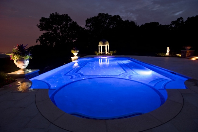 Glasfiber pool belysning idéer mosaikplattor