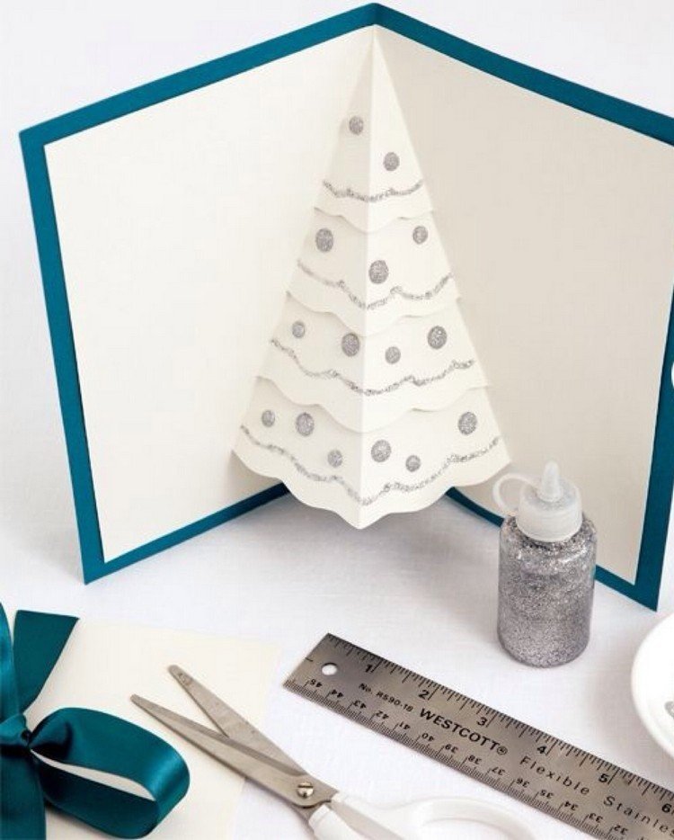 självdesign-julkort-pop-up-jul-träd-vit-silver-glitter-gel