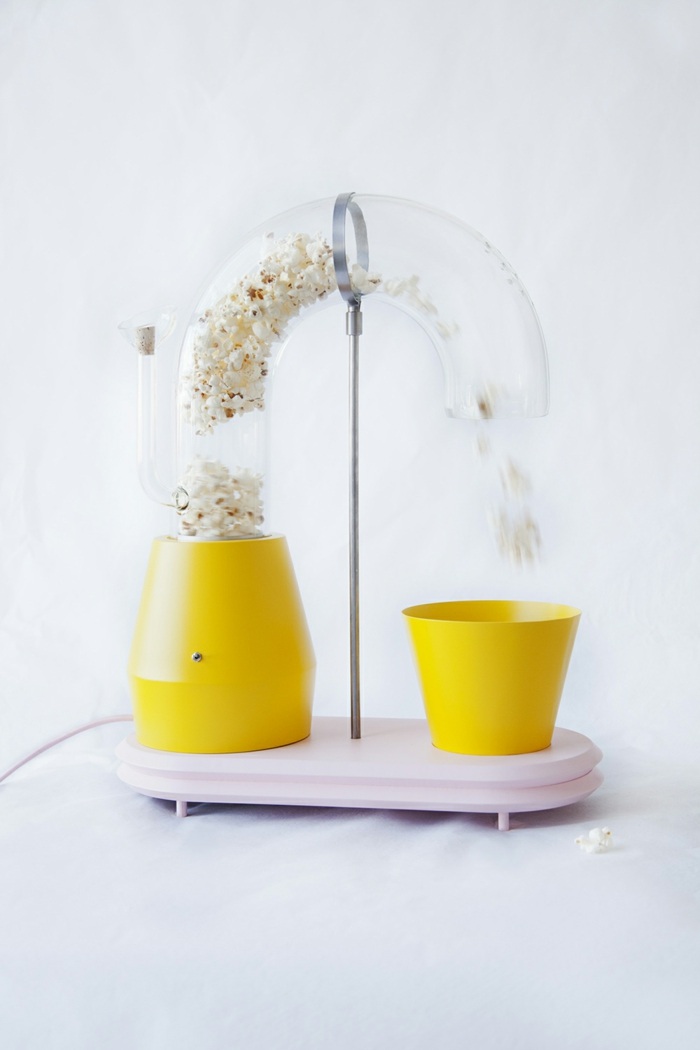 maskin köksapparat popcorn plast gult rör