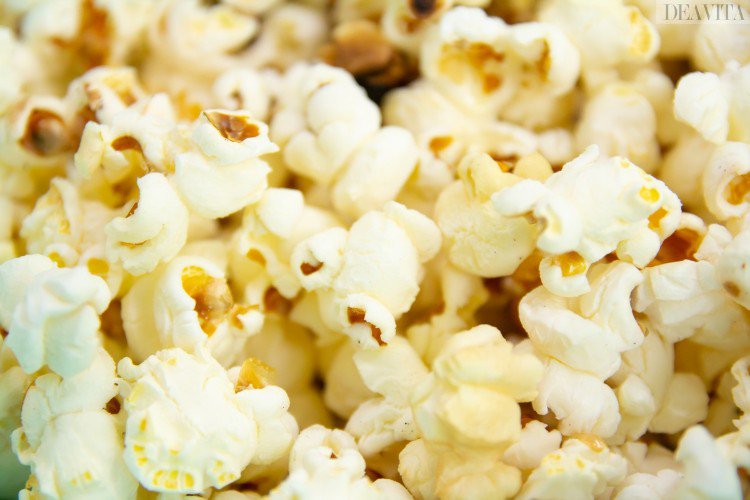Gör popcorn själv teknik så att alla korn stiger