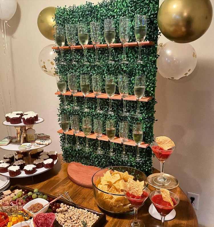 Designa mini champagnevägg för fester hemma