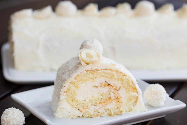 Raffaello tårta-rulle-förbereda-raffaello-bollar-kokos-läckra