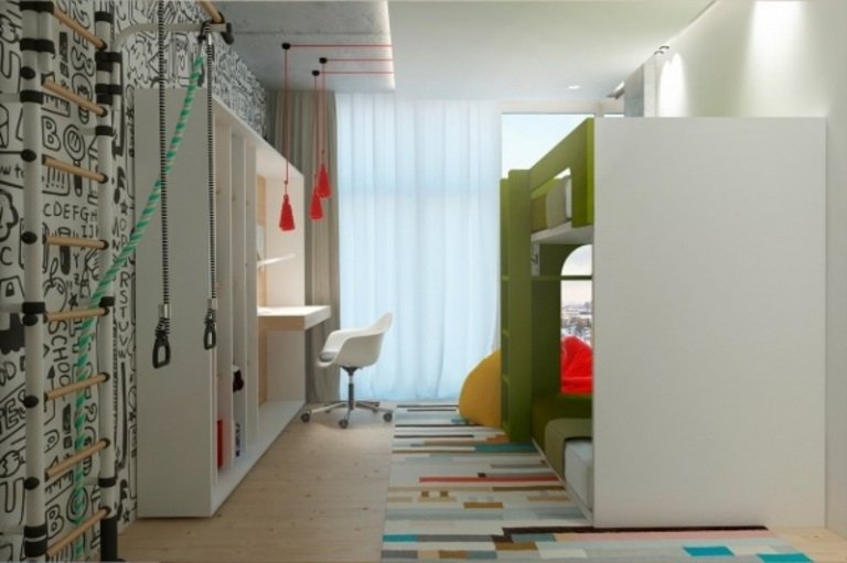 inredning-idéer-grå-färgade-accenter-barnrum-loft säng-klättring-utrustning