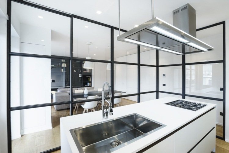 rumsavdelare glas stål modernt kök vitt