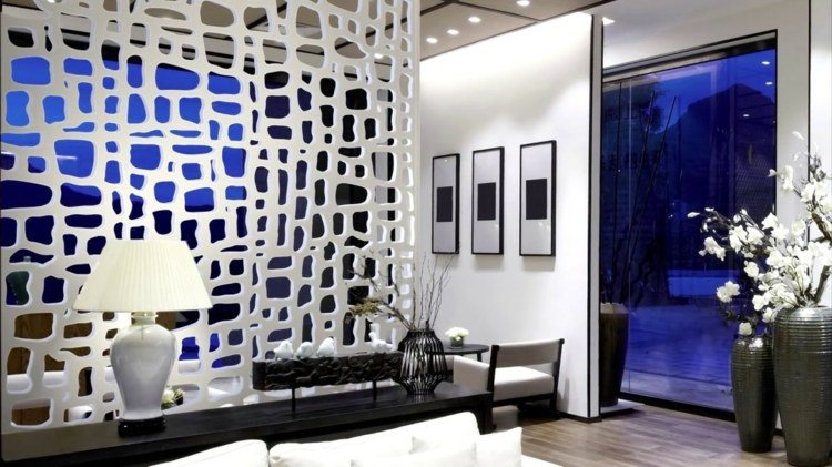 rumsdelare vit abstrakt mönster design idéer vardagsrum