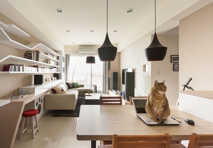 Skräddarsydda hyllor -design-katt träd-vardagsrum-ljus-modern-beihe-katt