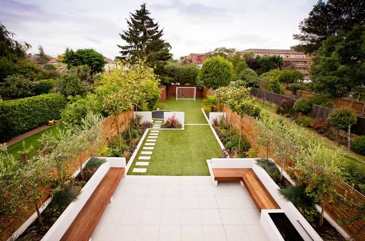 terrass-trädgård-design-terrass-gräsmatta-fotboll-mål-trädgård