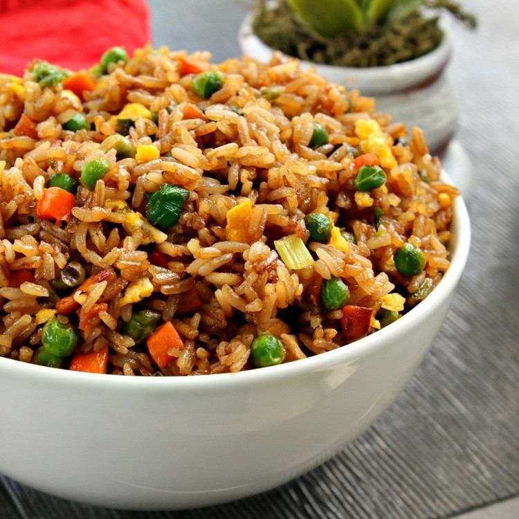Matlagning av rester kokta risgrönsaker