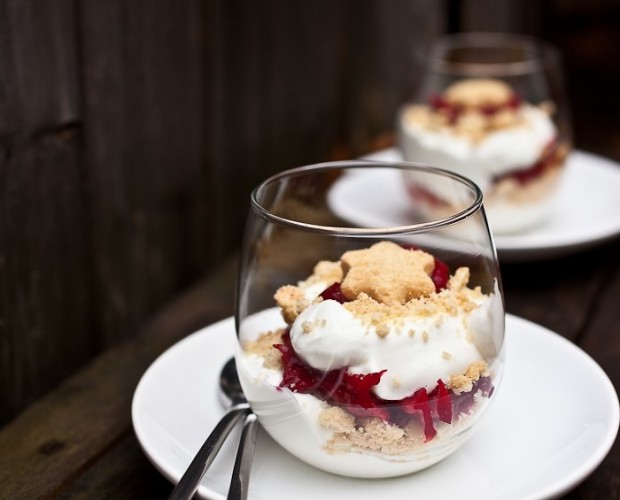 julmeny-idé-dessert-tranbär-yoghurt