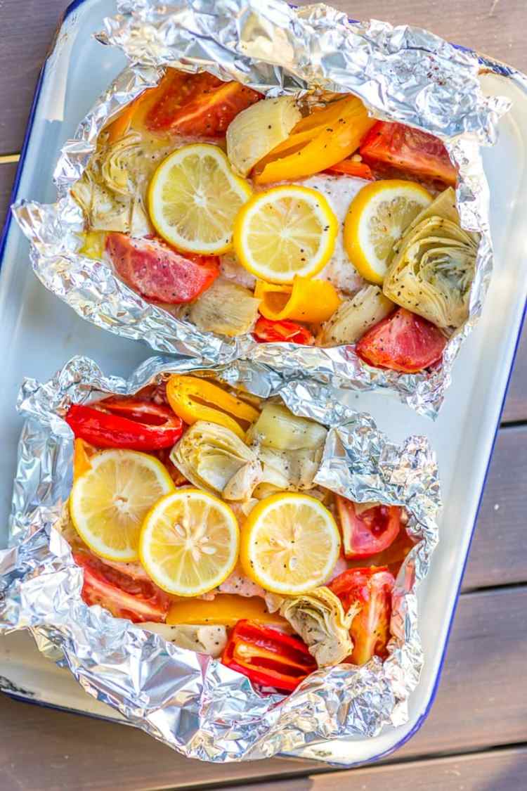 laga mat med aluminiumfolie lax aluminiumfolie paket fisk på grillen snabb middag idéer