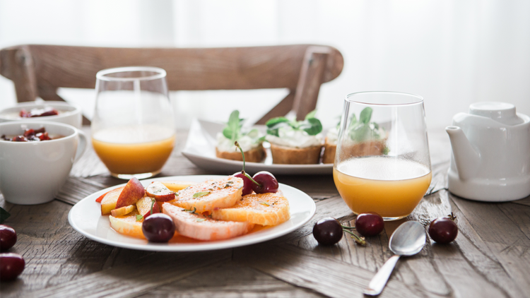 Recept för ett metaboliskt botemedel -hälsosam-frukost-äta-frukt