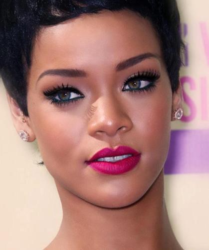 Rihanna Kauneusvinkit Huulet